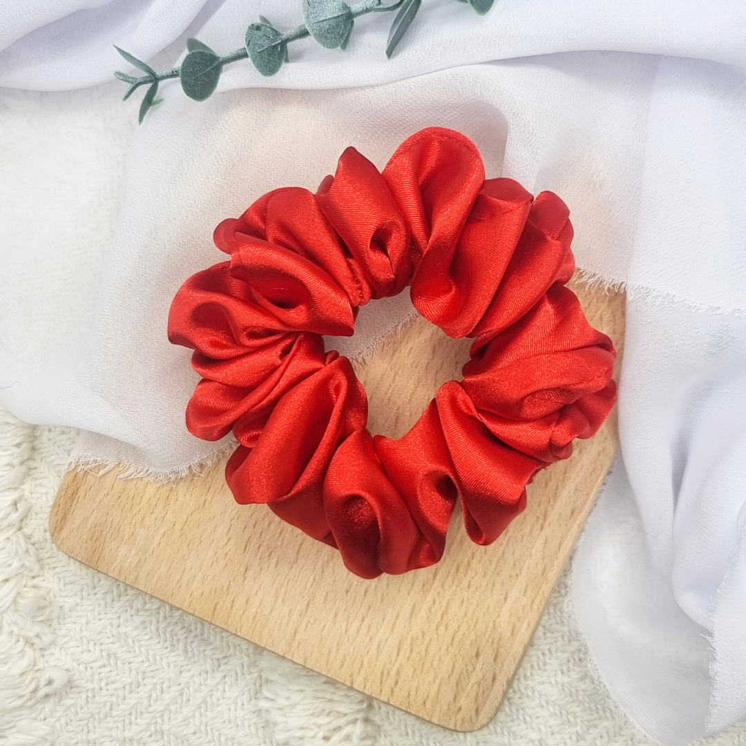 Scrunchie standard czerwona