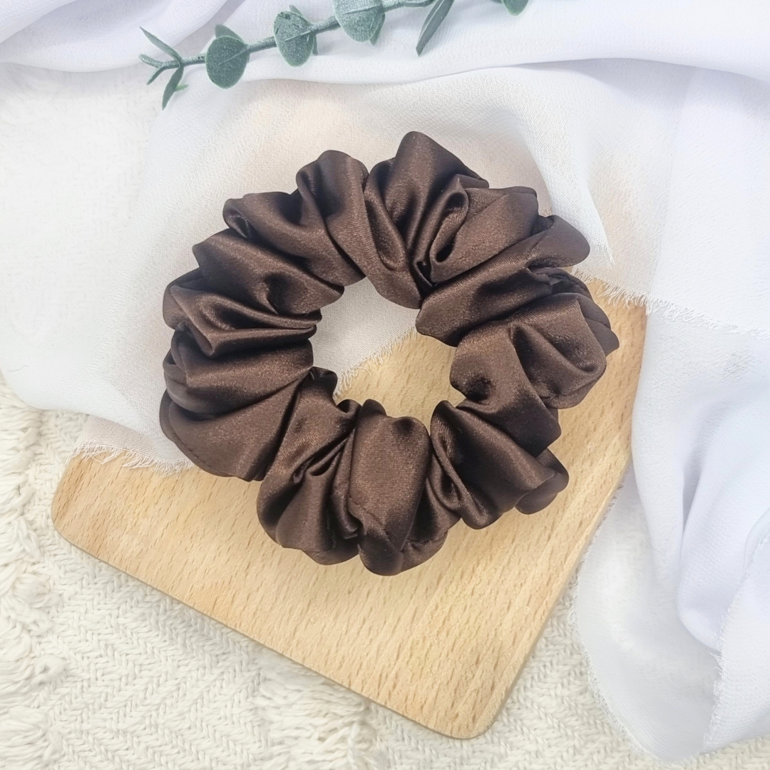Scrunchie standard ciemny brąz