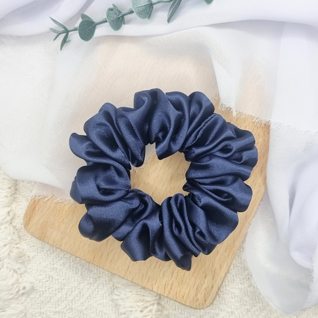 Scrunchie standard granatowa