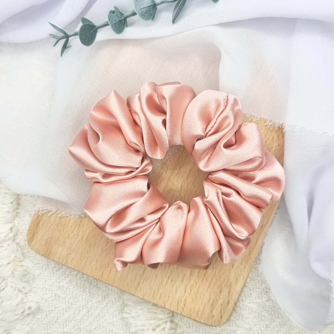 Scrunchie standard pudrowy róż