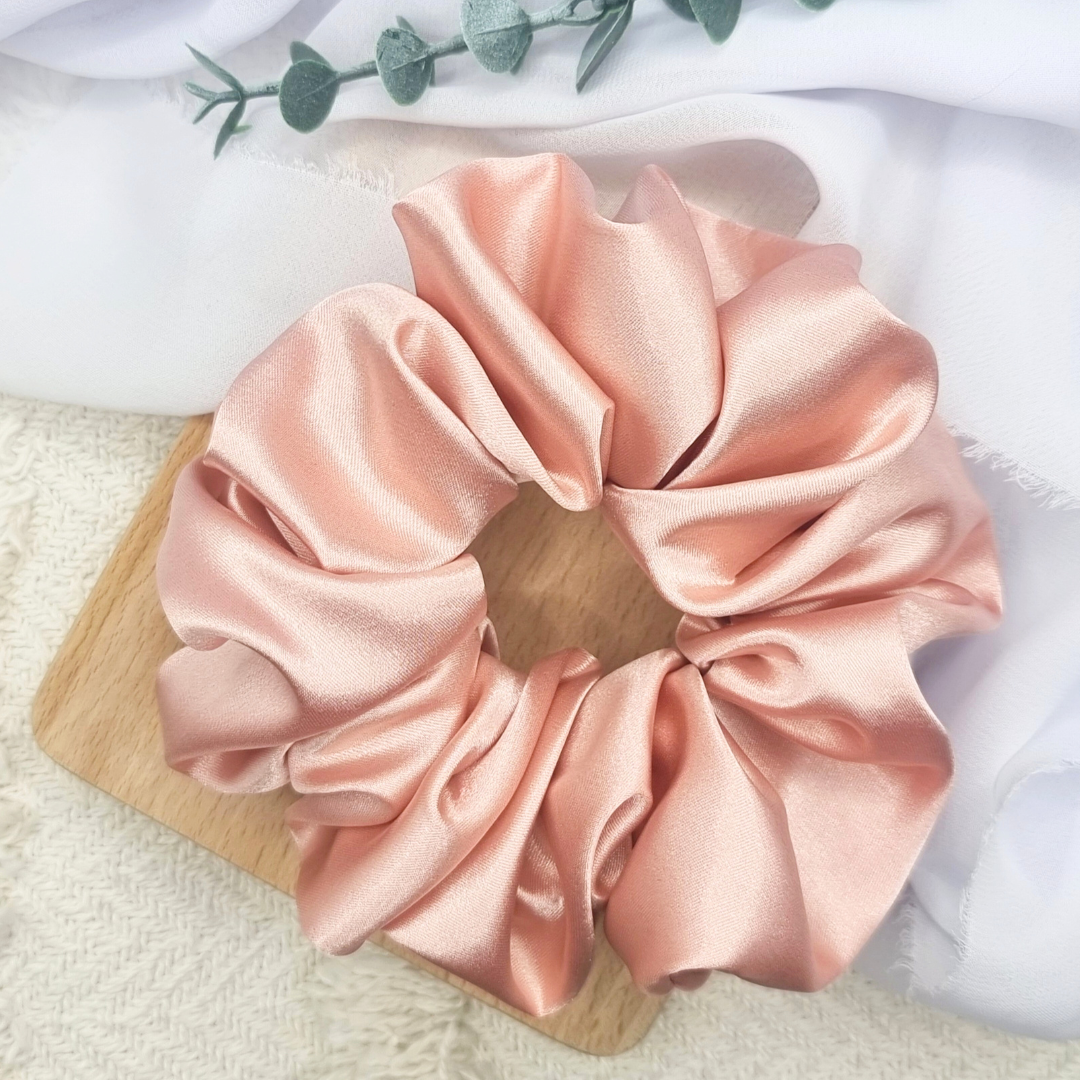 Scrunchie oversized pudrowy róż