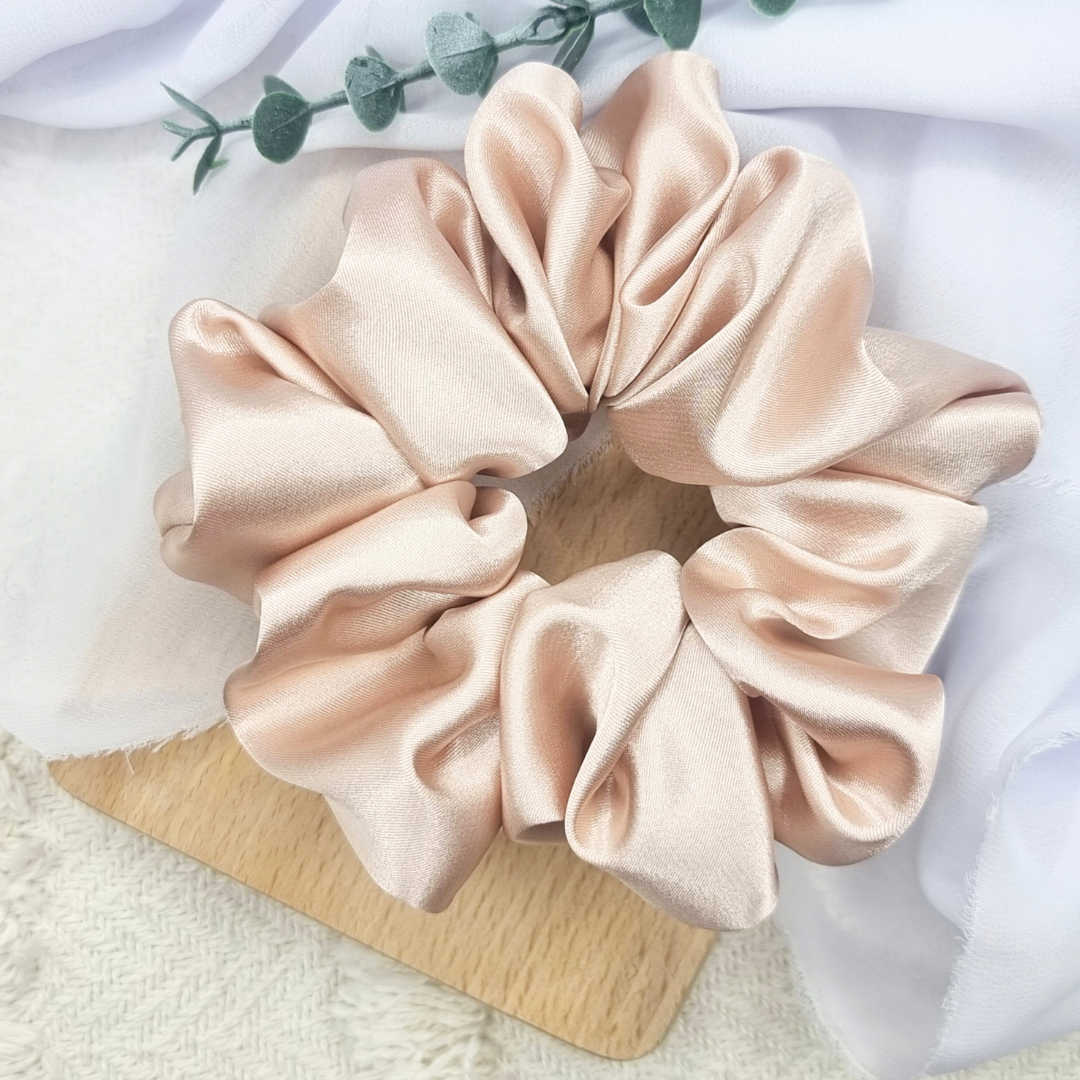 Scrunchie oversized ciepły beż