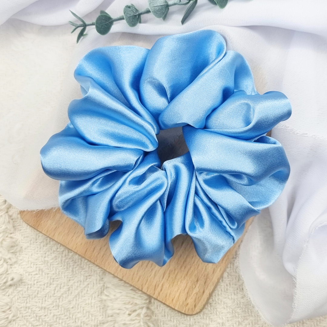 Scrunchie oversized niebieska