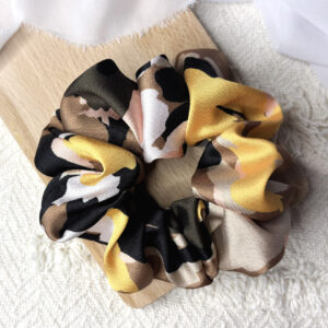 Scrunchie oversized kolorowe cętki
