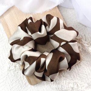 Scrunchie oversized cętki beżowo - brązowe