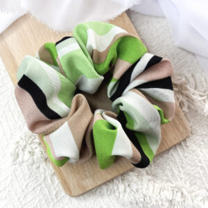 Scrunchie oversized pastelowe zielone paski