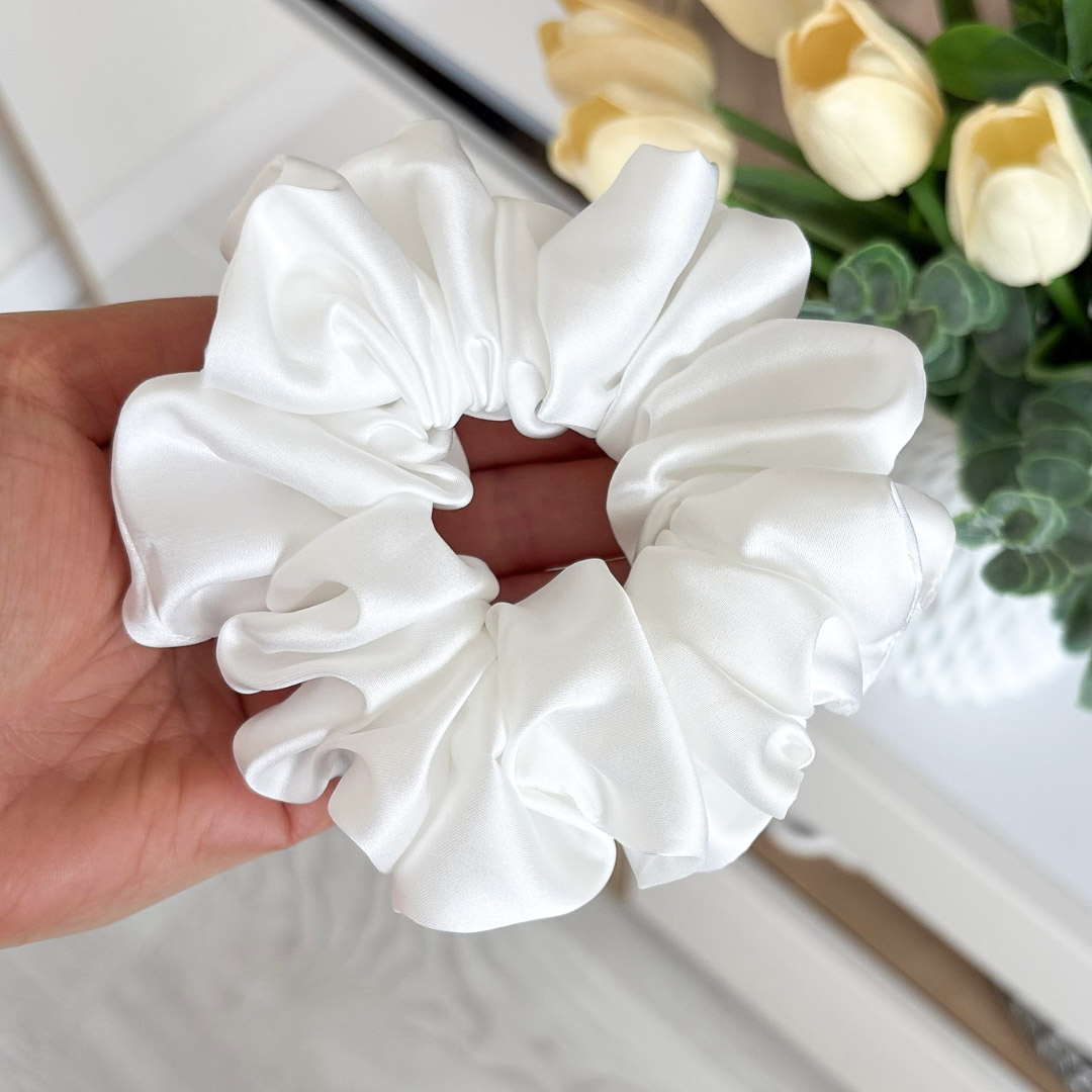 Gumka do włosów scrunchie – Ecru – Maxi