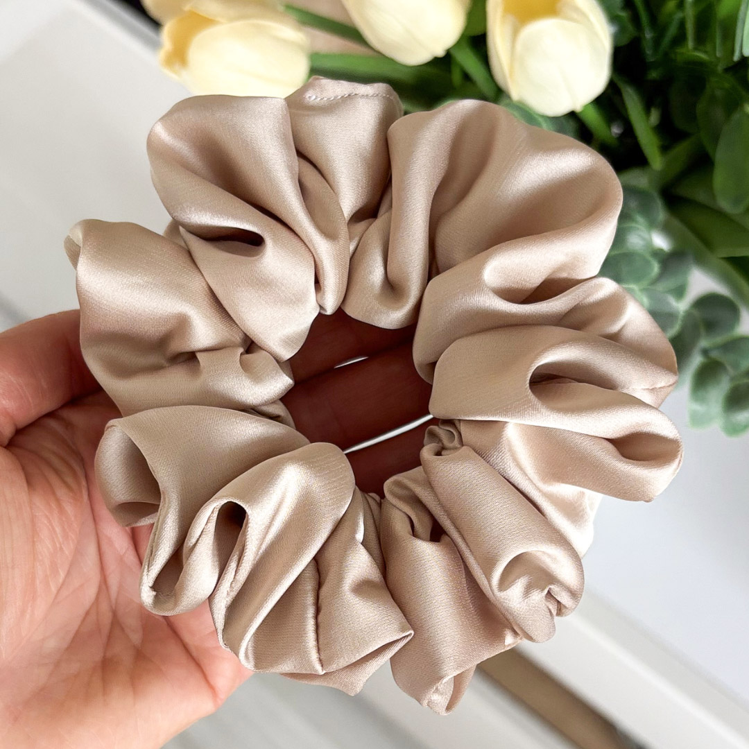 Gumka do włosów scrunchie – Chłodny beż – Maxi